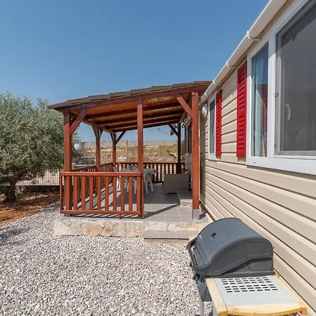 'olive Grove' House-near The