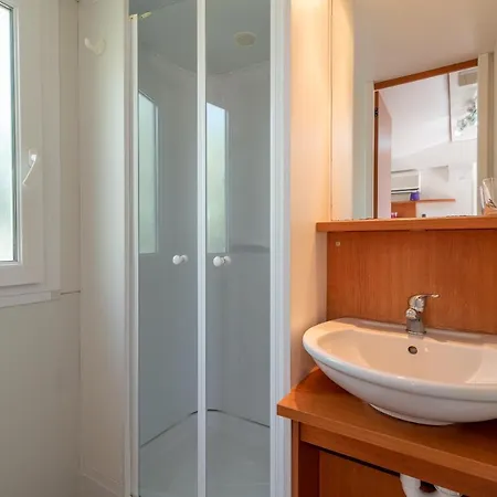 'olive Grove' House-near The