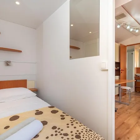 'olive Grove' House-near The * Divulje